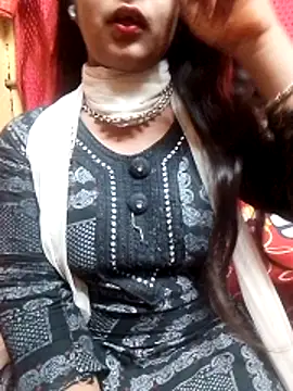 Snapshot of Babe_Doll04 chatting on 10.21.25 Babe Doll04 online show from 10.21.25