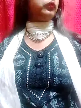 Snapshot of Babe_Doll04 chatting on 10.28.25 Babe Doll04 online show from 10.28.25