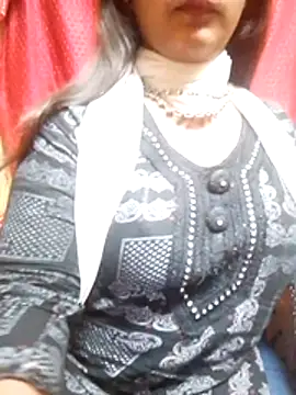 Snapshot of Babe_Doll04 chatting on 11.03.25 Babe Doll04 online show from 11.03.25