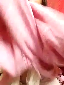 Snapshot of Babe_Doll04 chatting on 11.04.25 Babe Doll04 online show from 11.04.25