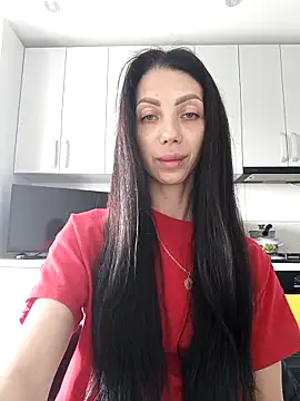Snapshot of Princessa99885 chatting on 05.13.26 Princessa99885 online show from 05.13.26