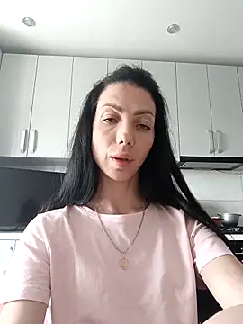 Snapshot of Princessa99885 chatting on 06.01.26 Princessa99885 online show from 06.01.26