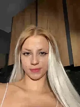 FavoriteKira online show from 10.01.25