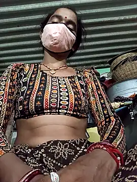 Snapshot of MISS_LOVE_001 chatting on 10.14.25 MISS LOVE 001 online show from 10.14.25