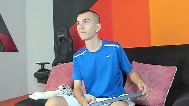 RowanCley online show from 10.20.25