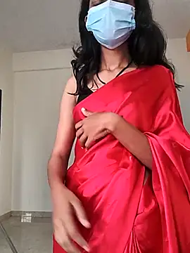 Shivani2002 online show from 11.19.25