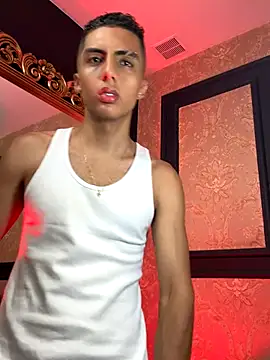 Snapshot of Mister_Obsession chatting on 09.17.25 Mister Obsession online show from 09.17.25