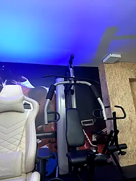 Snapshot of Mister_Obsession chatting on 11.14.25 Mister Obsession online show from 11.14.25