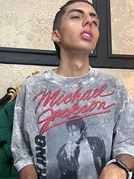 Snapshot of Mister_Obsession chatting on 11.18.25 Mister Obsession online show from 11.18.25