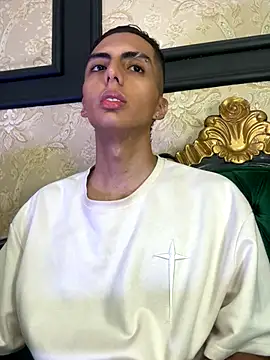 Snapshot of Mister_Obsession chatting on 11.25.25 Mister Obsession online show from 11.25.25