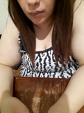 Snapshot of Madam-bezoul- chatting on 03.01.26 Madam-bezoul- online show from 03.01.26