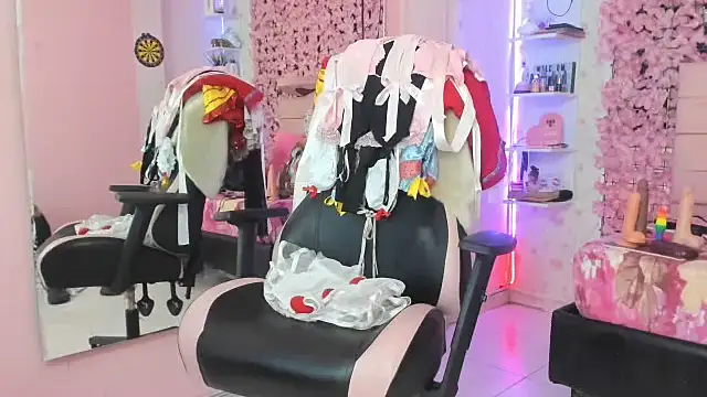 Snapshot of Littlecat_1 chatting on 10.02.25 Littlecat 1 online show from 10.02.25