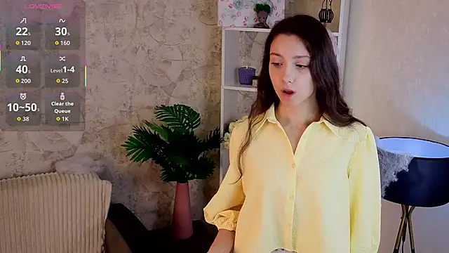 Snapshot of GiseleLamos chatting on 11.02.25 GiseleLamos online show from 11.02.25