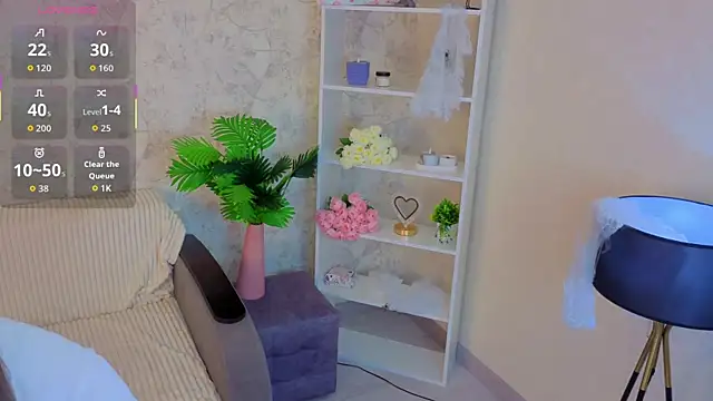 GiseleLamos online show from 11.18.25