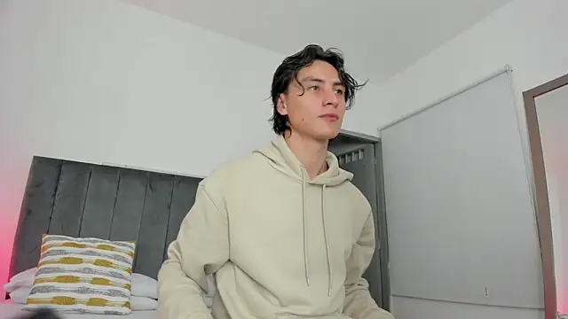 AlexanderHall online show from 09.30.25