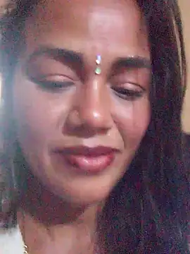 Snapshot of afroditaligh chatting on 10.16.25 afroditaligh online show from 10.16.25