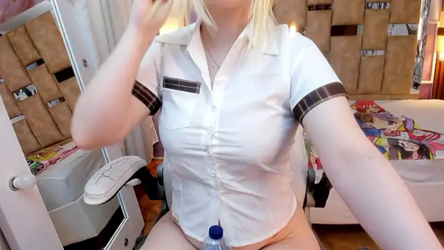 Melody Lolii online show from 02.04.26