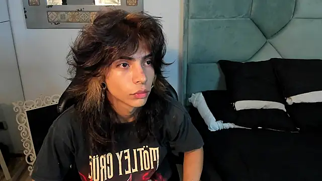 Dereck Manson online show from 11.02.25