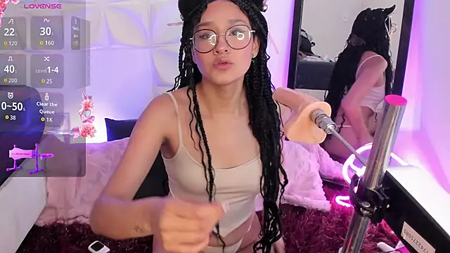 MiahReyess online show from 09.23.25
