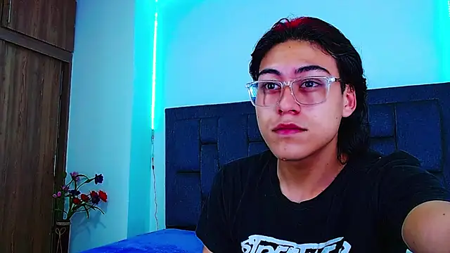 dirty model online show from 10.03.25