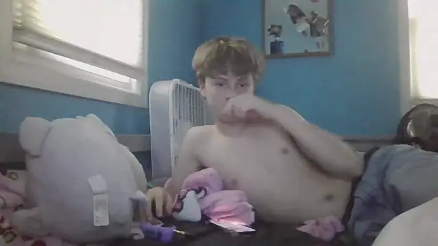 Snapshot of Liam_axel35 chatting on 09.23.25 Liam axel35 online show from 09.23.25