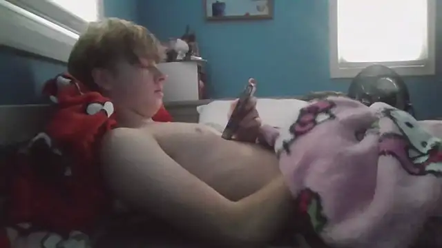 Snapshot of Liam_axel35 chatting on 11.06.25 Liam axel35 online show from 11.06.25