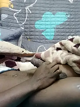 Snapshot of thabang2222 chatting on 09.10.25 thabang2222 online show from 09.10.25