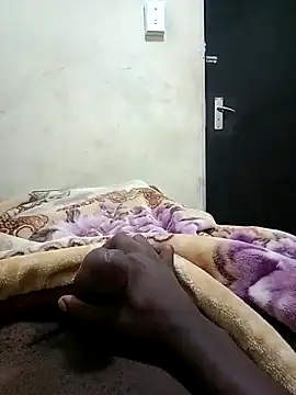 Snapshot of thabang2222 chatting on 10.16.25 thabang2222 online show from 10.16.25