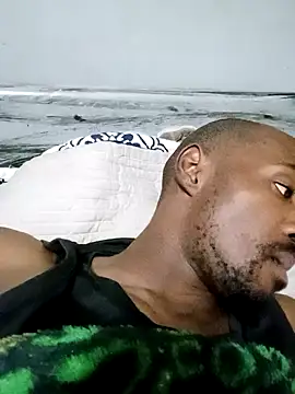 Snapshot of thabang2222 chatting on 10.24.25 thabang2222 online show from 10.24.25