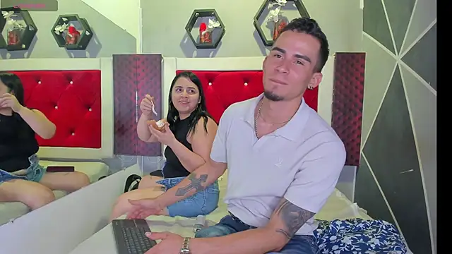 StrapSwingers online show from 09.10.25