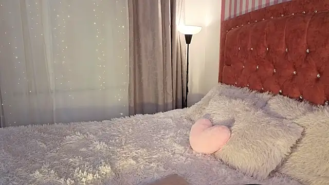 LunaVelvet777 online show from 04.18.26