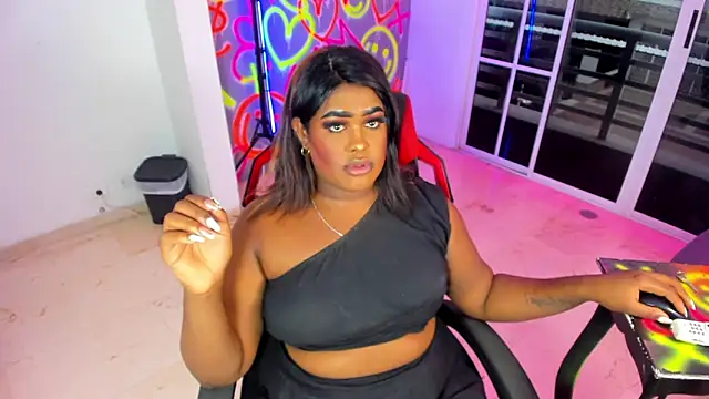  EvaRouse online show from 10.24.25