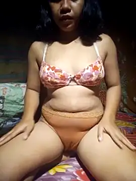 Snapshot of hotmomma8 chatting on 11.01.25 hotmomma8 online show from 11.01.25