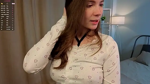 TashiaBosack online show from 10.06.25