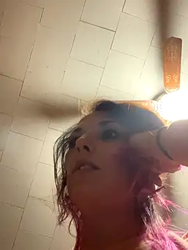 Snapshot of loveyourselfmore88 chatting on 10.02.25 loveyourselfmore88 online show from 10.02.25