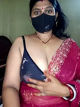 Snapshot of reena502 chatting on 07.16.26 reena502 online show from 07.16.26