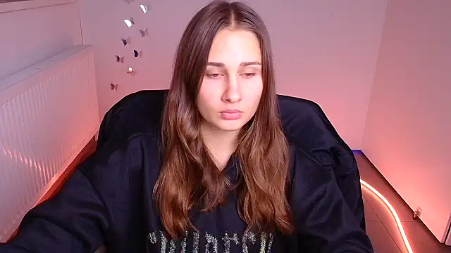 Snapshot of Stefanie_Sweet chatting on 10.10.25 Stefanie Sweet online show from 10.10.25