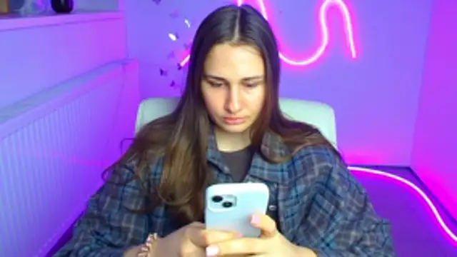 Stefanie Sweet online show from 04.15.26