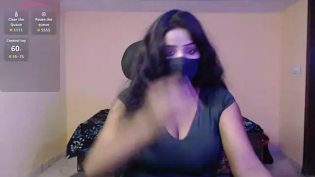 Snapshot of Samiksha- chatting on 09.13.25 Samiksha- online show from 09.13.25