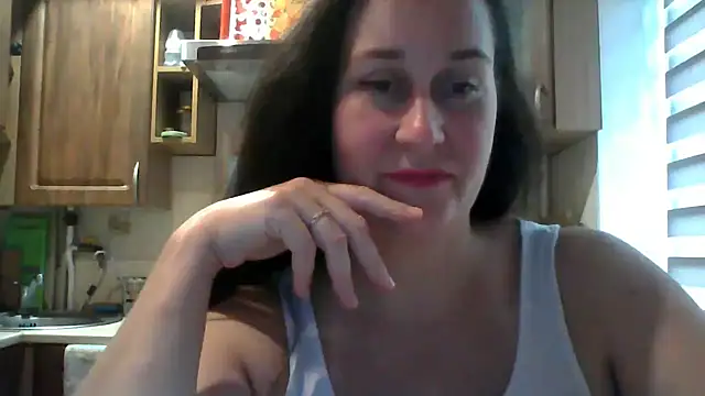 Amandda  online show from 09.18.25