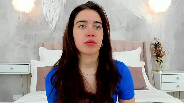 KimberlyBond online show from 10.06.25