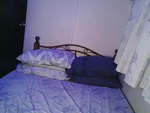 Snapshot of Taylor_smith_0 chatting on 10.24.25 Taylor smith 0 online show from 10.24.25