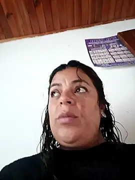 Mia-Glow online show from 03.18.26