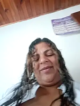 Mia-Glow online show from 04.06.26