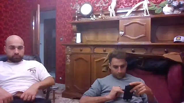 Snapshot of omihaze94 chatting on 10.15.25 omihaze94 online show from 10.15.25