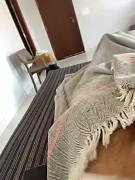 Desiandaz online show from 11.14.25