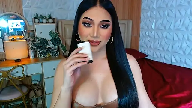 Snapshot of ValeriaHelaby chatting on 09.11.25 ValeriaHelaby online show from 09.11.25