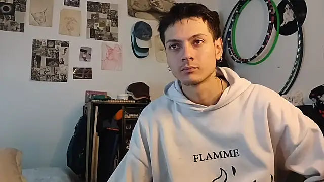 Dioniso guy8 online show from 10.06.25