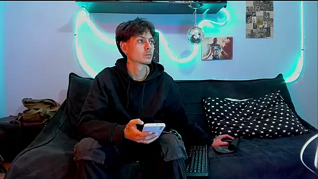 Dioniso guy8 online show from 04.21.26