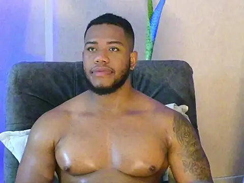 Snapshot of BenjaminCol_ chatting on 09.29.25 BenjaminCol online show from 09.29.25